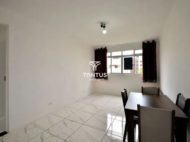 Apartamento 2 quartos e 1 banheiro, para alugar, no bairro Alto da Glória em Curitiba
