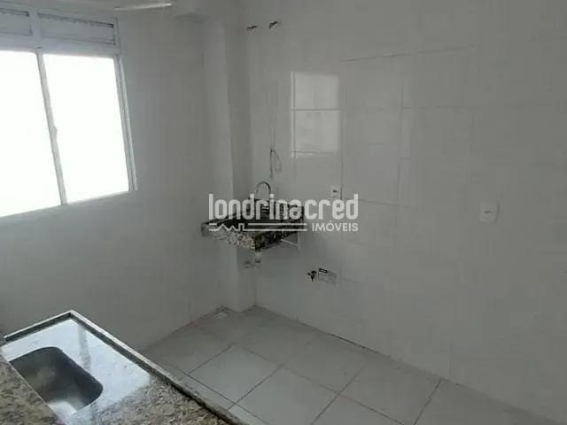 Apartamento 2 quartos e 1 banheiro, à venda, no bairro Colinas em Londrina