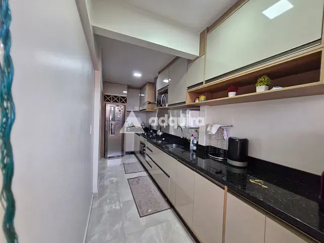 Apartamento 2 quartos e 1 banheiro, à venda, no bairro Centro em Ponta Grossa