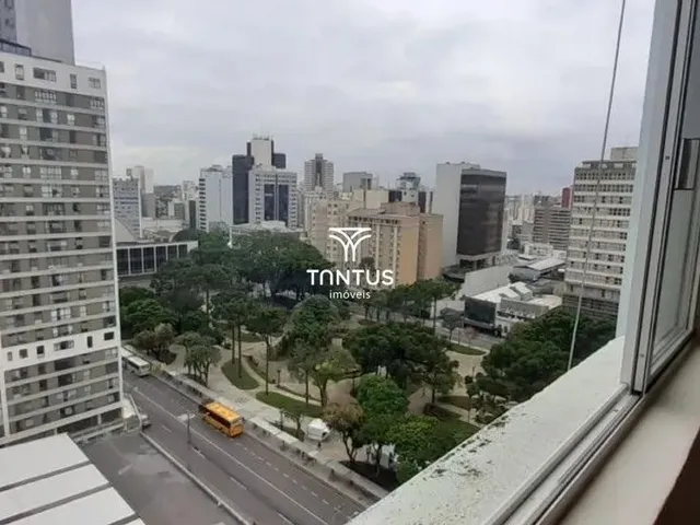 Apartamento 1 quarto e 1 banheiro, para alugar, no bairro Centro em Curitiba