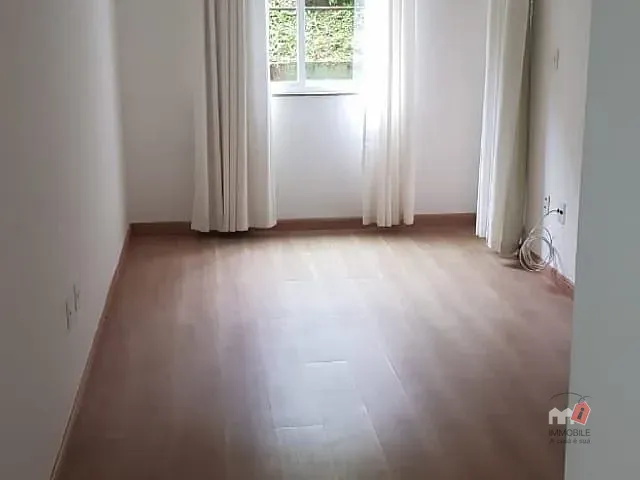 Apartamento 1 quarto e 1 banheiro, à venda, no bairro Quitandinha em Petrópolis