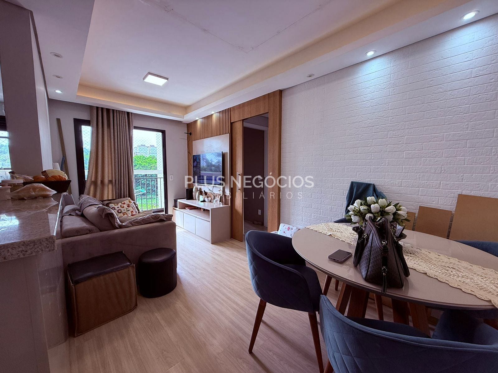 Apartamento à venda com 2 quartos, 56m² - Foto 4