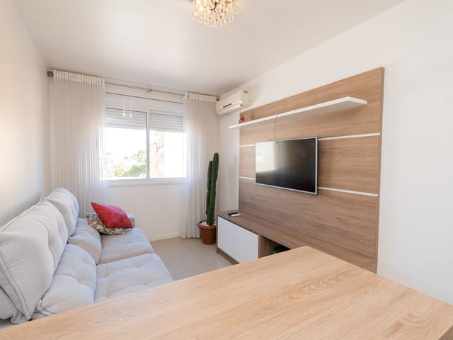 Foto do Apartamento - Apartamento Mobiliado de 1 Quarto à Venda e Locação – Meia Quadra da Av. Dom Joaquim, Localização Privilegiada! | UP Imóveis
