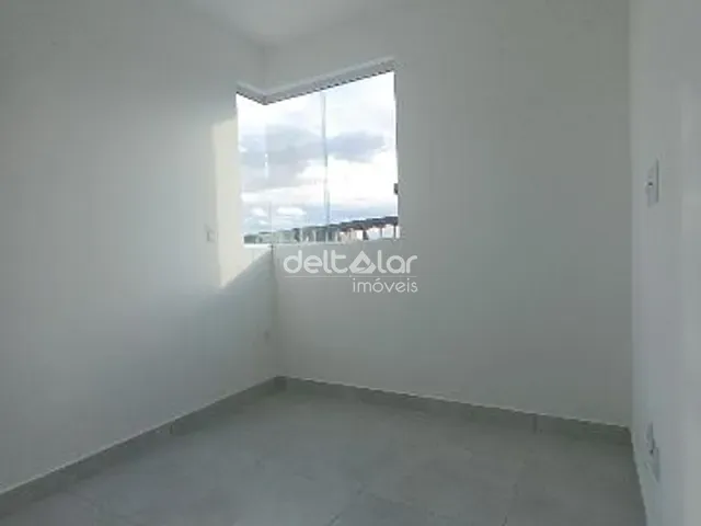 Apartamento com 44m² 2 quartos e 1 banheiro, à venda, no bairro Candelária em Belo Horizonte