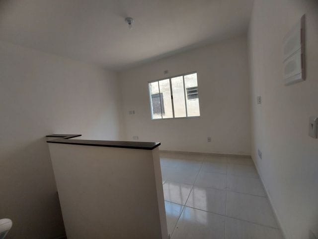 Casa com 52m² 2 quartos e 1 banheiro, à venda, no bairro Vila Voturua em São Vicente