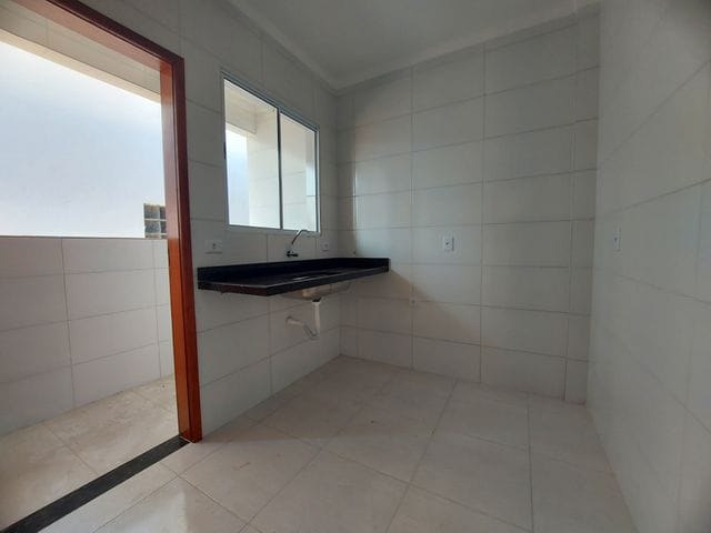 Casa com 52m² 2 quartos e 1 banheiro, à venda, no bairro Vila Voturua em São Vicente