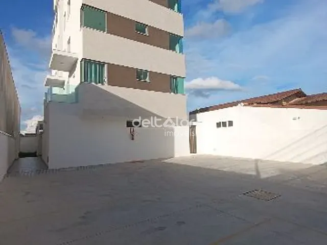 Apartamento com 44m² 2 quartos e 1 banheiro, à venda, no bairro Candelária em Belo Horizonte