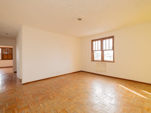 Apartamento com 83m² 2 quartos e 1 banheiro, à venda, no bairro Centro em Pelotas