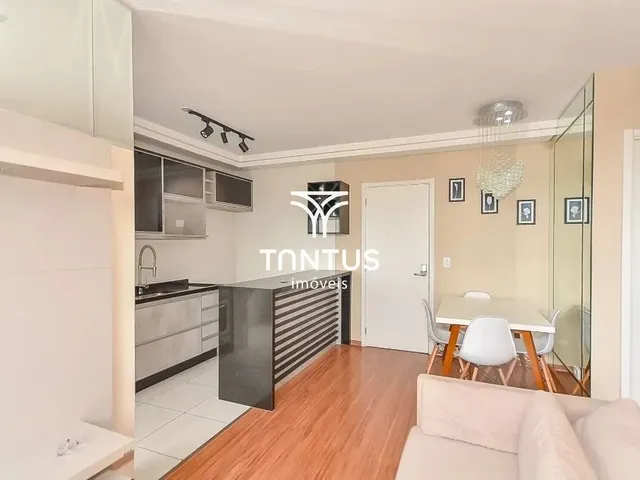 Apartamento 2 quartos e 1 banheiro, para alugar, no bairro Pinheirinho em Curitiba