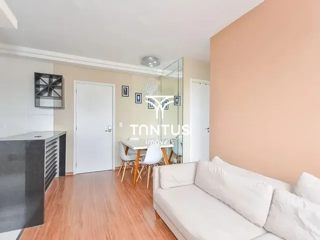 Apartamento 2 quartos e 1 banheiro, para alugar, no bairro Pinheirinho em Curitiba