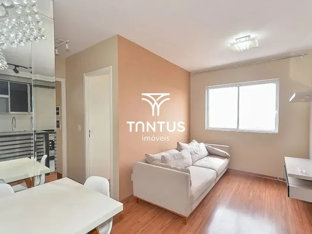Apartamento 2 quartos e 1 banheiro, para alugar, no bairro Pinheirinho em Curitiba