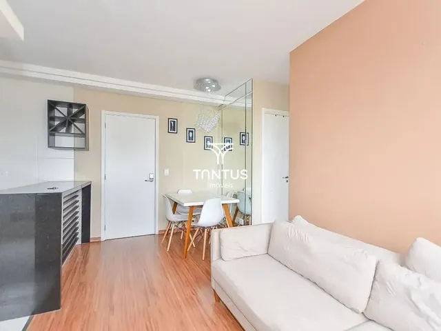 Apartamento 2 quartos e 1 banheiro, para alugar, no bairro Capão Raso em Curitiba