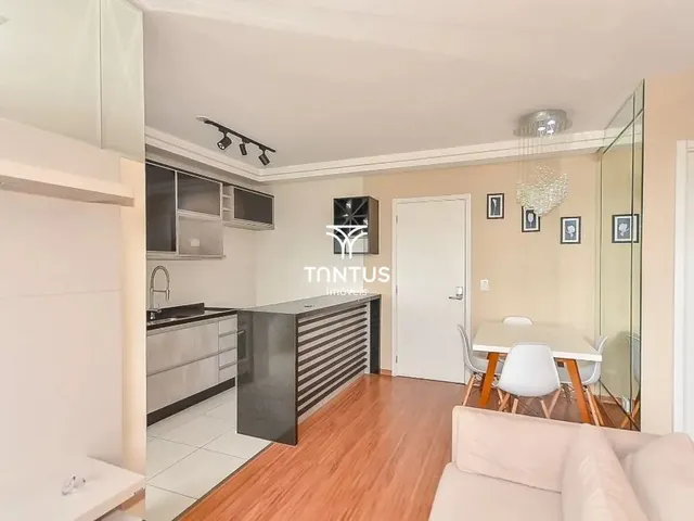 Apartamento 2 quartos e 1 banheiro, para alugar, no bairro Capão Raso em Curitiba