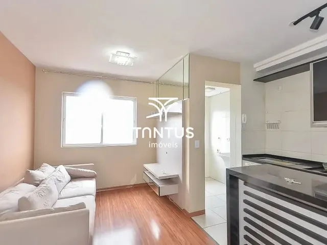Apartamento 2 quartos e 1 banheiro, para alugar, no bairro Pinheirinho em Curitiba