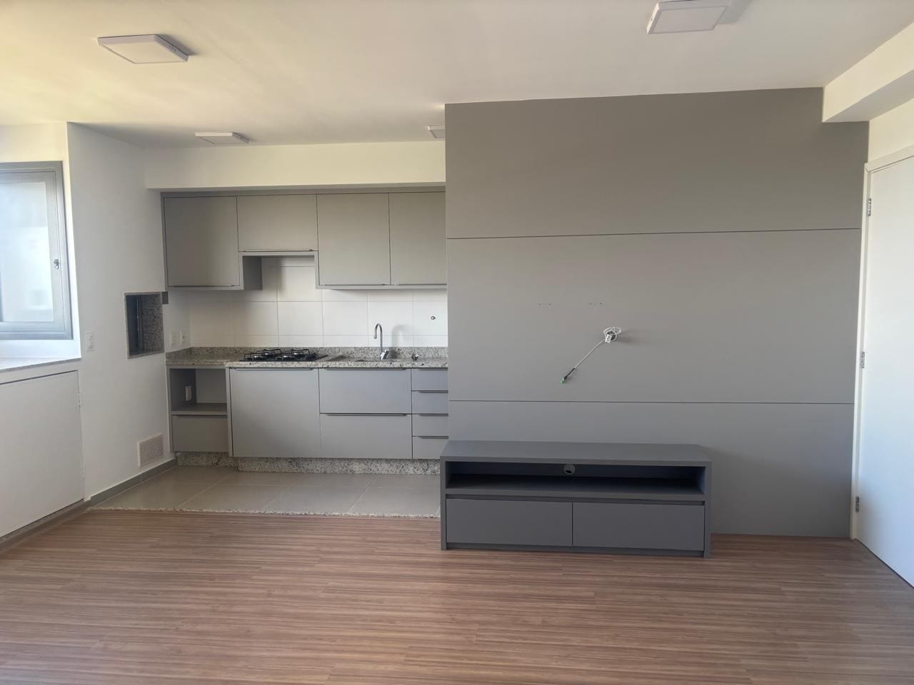 Apartamento à venda com 2 quartos, 70m² - Foto 1