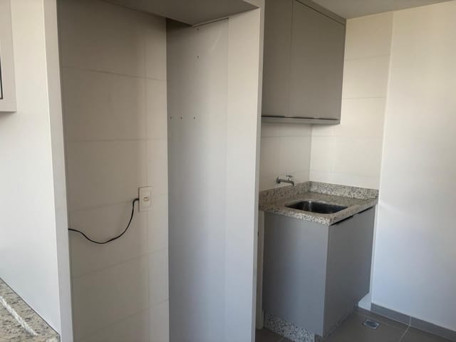 Apartamento com 115m² 2 quartos e 2 banheiros, à venda, no bairro Vivendas do Arvoredo em Londrina