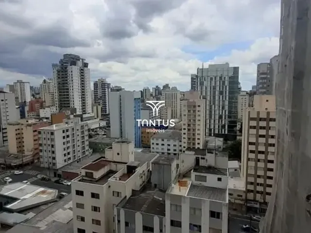 Apartamento 1 quarto e 1 banheiro, para alugar, no bairro Centro em Curitiba