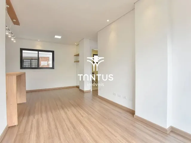 Apartamento 2 quartos e 2 banheiros, para alugar, no bairro Vila Izabel em Curitiba