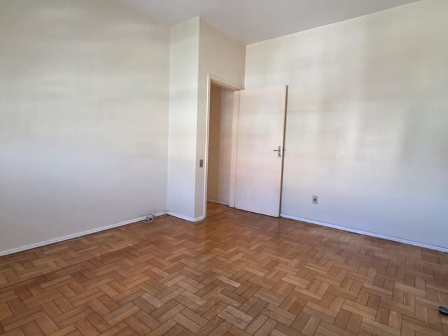 Apartamento com 108m² 3 quartos e 2 banheiros, à venda, no bairro Centro em Pelotas