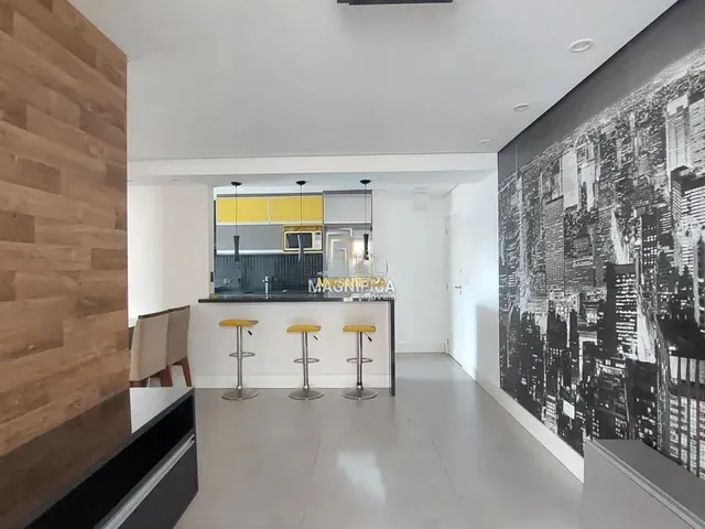 Apartamento 3 quartos e 3 banheiros, à venda, no bairro Novo Mundo em Curitiba