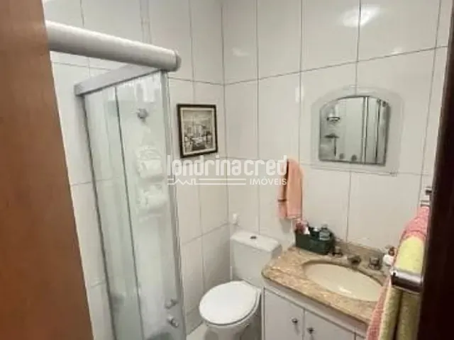 Apartamento 2 quartos e 1 banheiro, à venda, no bairro Andrade em Londrina