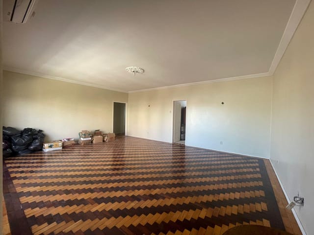 Apartamento 3 quartos e 2 banheiros, à venda, no bairro Centro em Pelotas