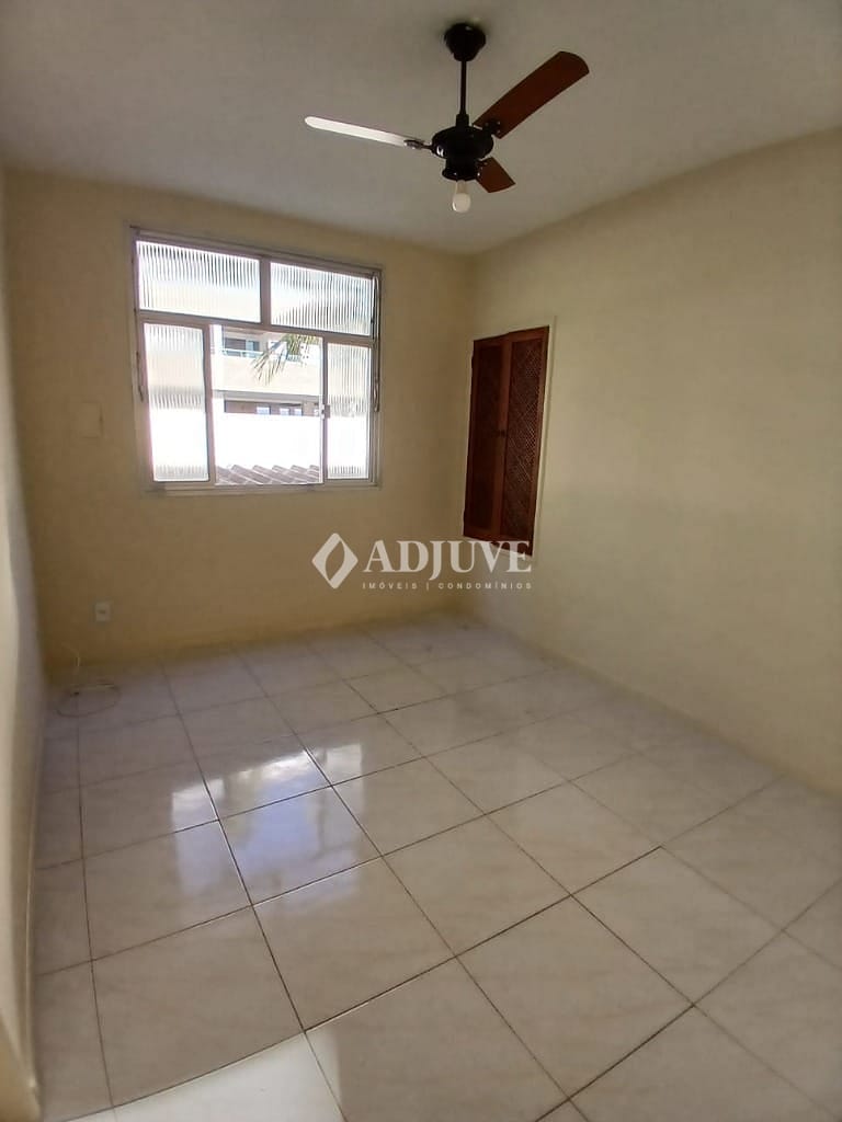 Apartamento à venda com 2 quartos, 49m² - Foto 4
