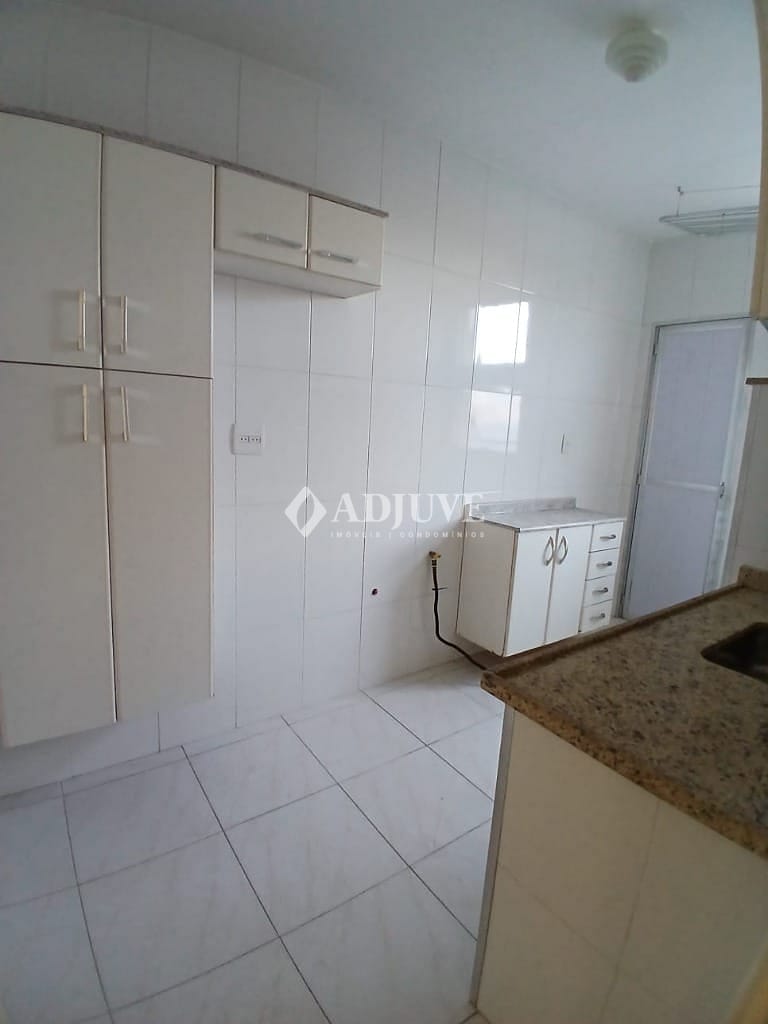 Apartamento à venda com 2 quartos, 49m² - Foto 15