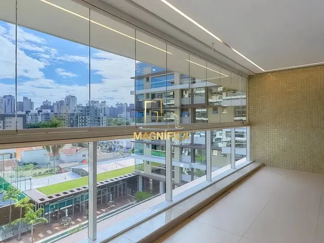 Apartamento 3 quartos e 4 banheiros, à venda, no bairro Água Verde em Curitiba