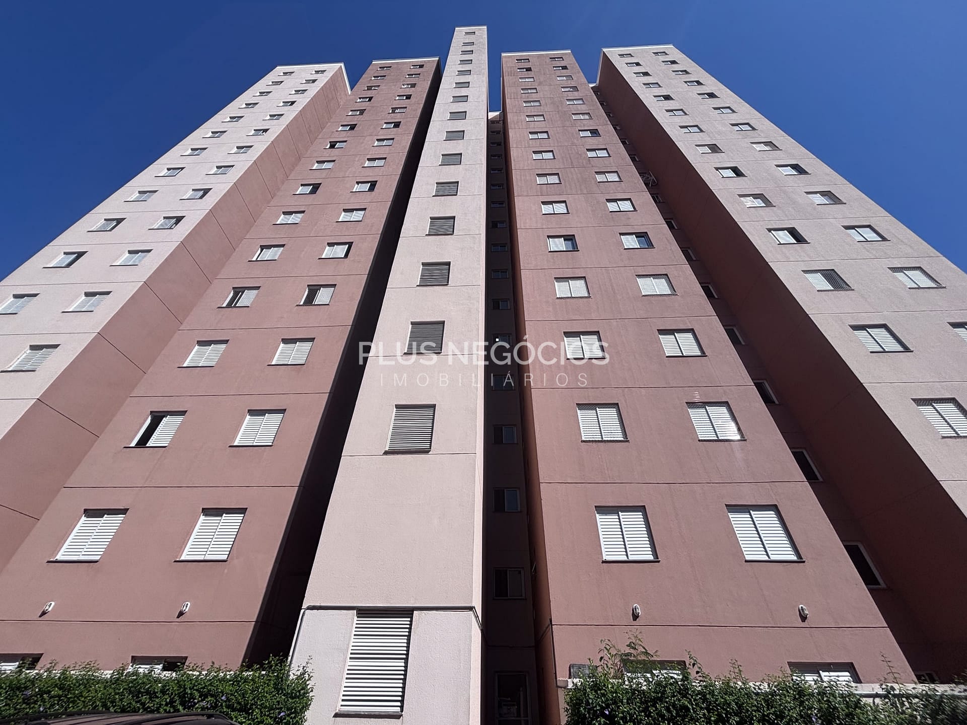 Apartamento à venda com 2 quartos, 41m² - Foto 2