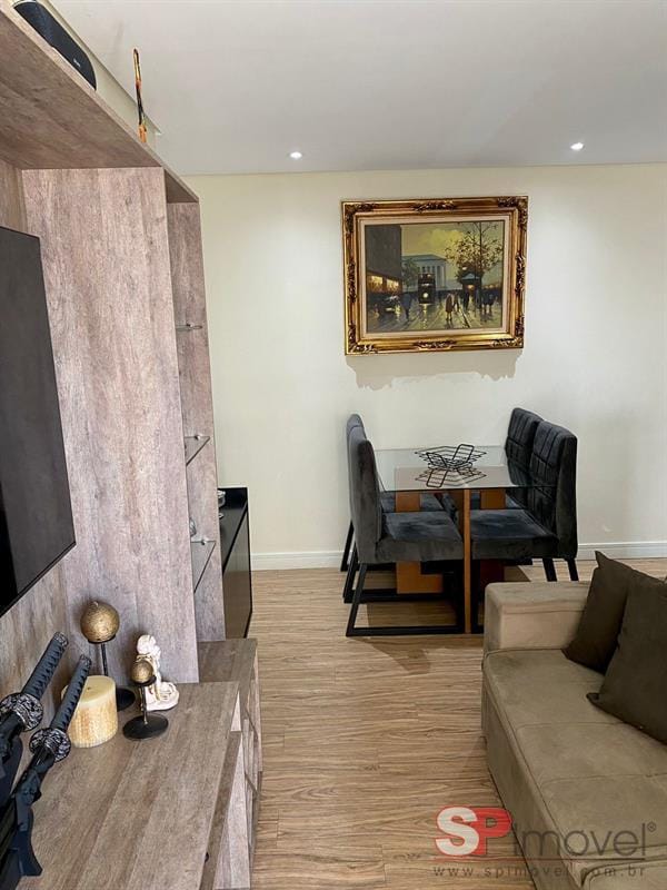 Apartamento à venda com 2 quartos, 59m² - Foto 11