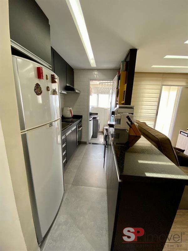 Apartamento à venda com 2 quartos, 59m² - Foto 14