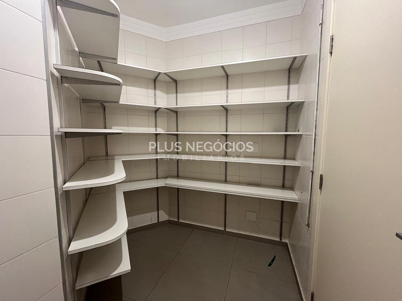 Apartamento à venda com 3 quartos, 316m² - Foto 29