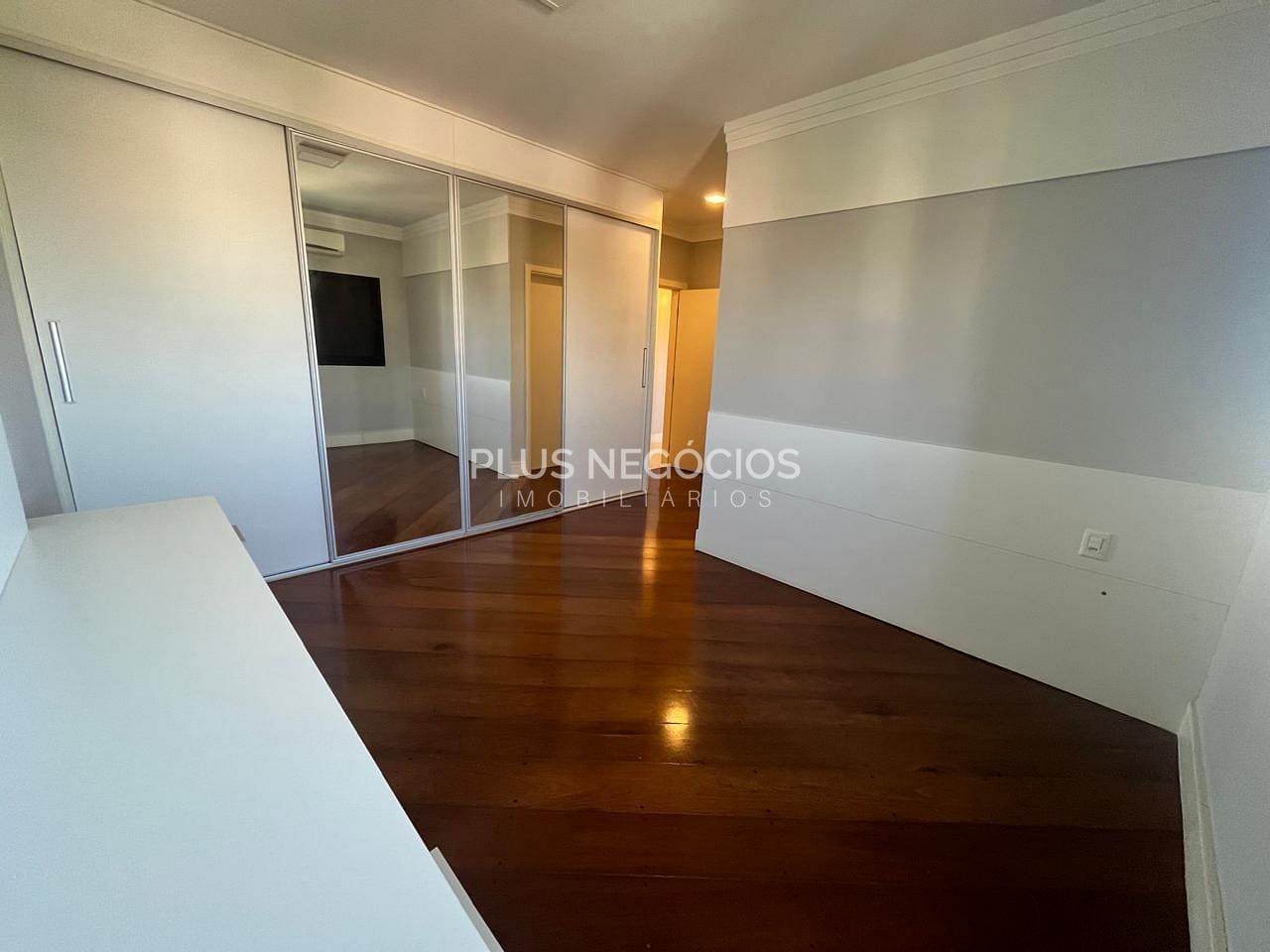 Apartamento à venda com 3 quartos, 316m² - Foto 19