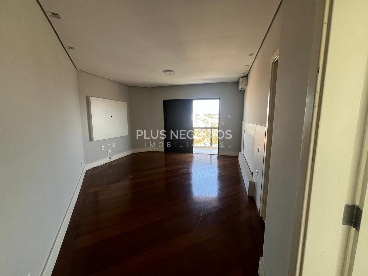 Apartamento à venda com 3 quartos, 316m² - Foto 12