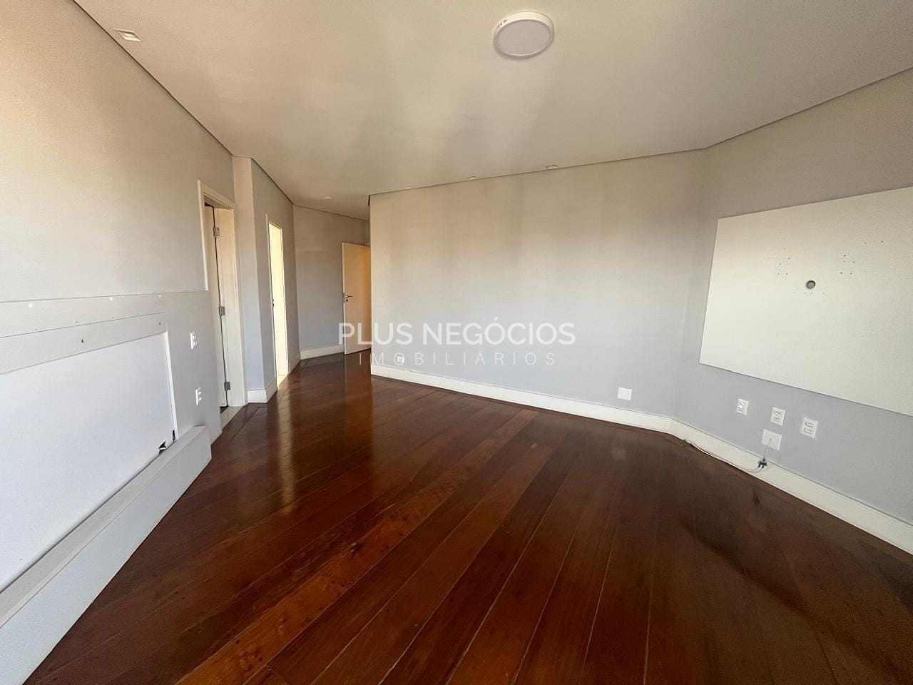 Apartamento à venda com 3 quartos, 316m² - Foto 11