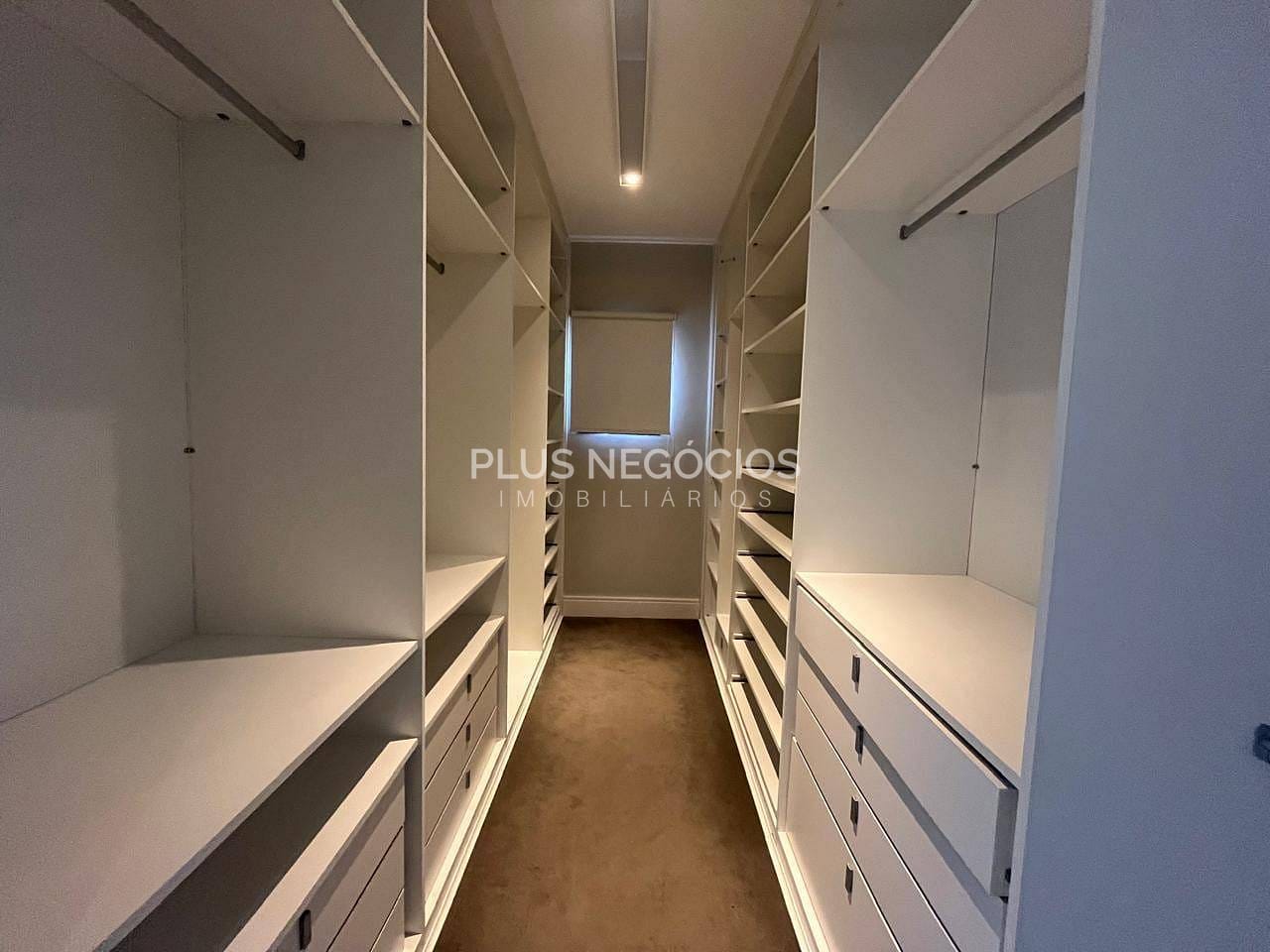 Apartamento à venda com 3 quartos, 316m² - Foto 17