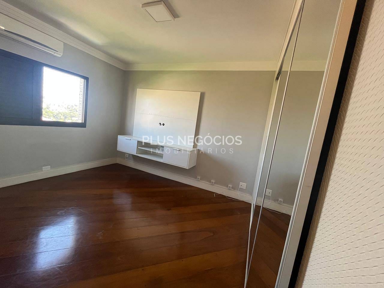 Apartamento à venda com 3 quartos, 316m² - Foto 13