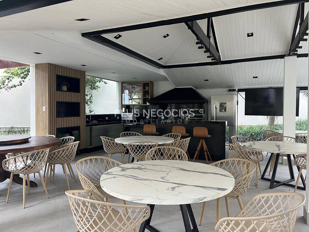 Apartamento à venda com 3 quartos, 316m² - Foto 6