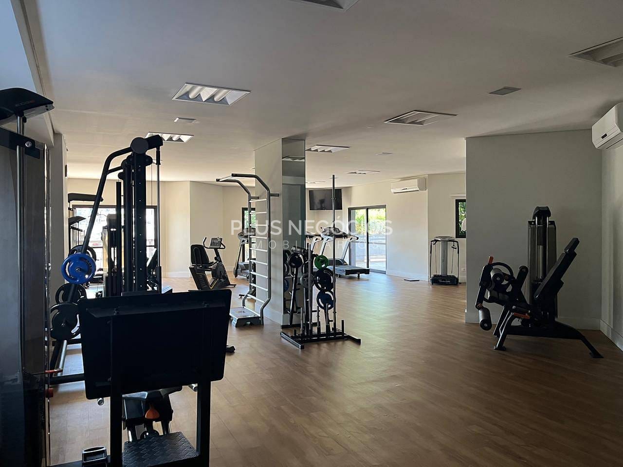 Apartamento à venda com 3 quartos, 316m² - Foto 3