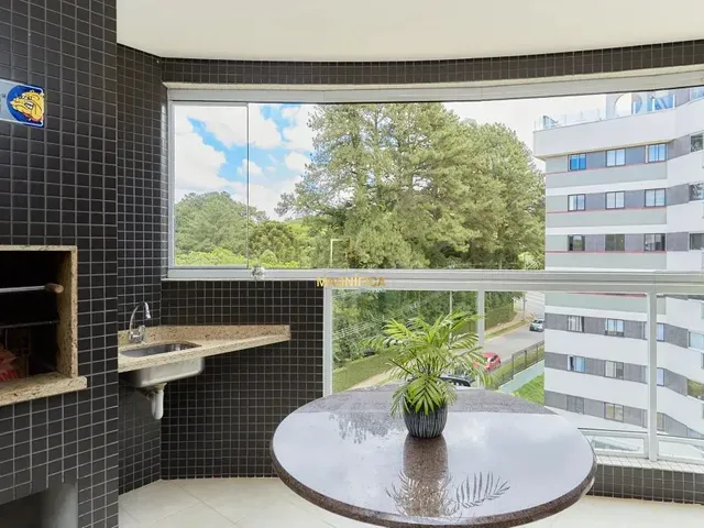Apartamento 3 quartos e 3 banheiros, para alugar, no bairro Mossunguê em Curitiba