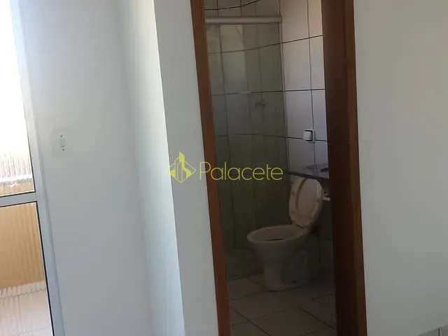 Apartamento 1 quarto e 1 banheiro, à venda, no bairro Centro em Pindamonhangaba