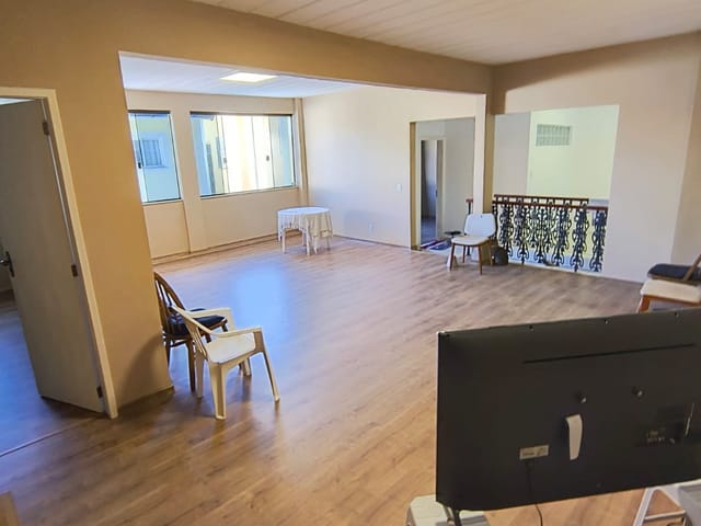 Apartamento 2 quartos e 1 banheiro, para alugar, no bairro Centro em Petrópolis