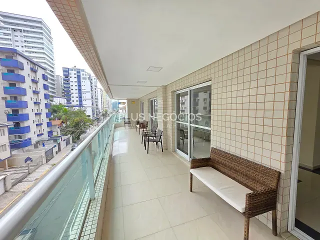 Apartamento com 170m² 3 quartos e 2 banheiros, à venda, no bairro Canto do Forte em Praia Grande