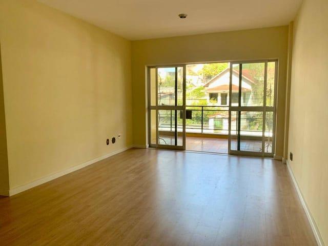 Apartamento 3 quartos e 3 banheiros, à venda, no bairro Saldanha Marinho em Petrópolis