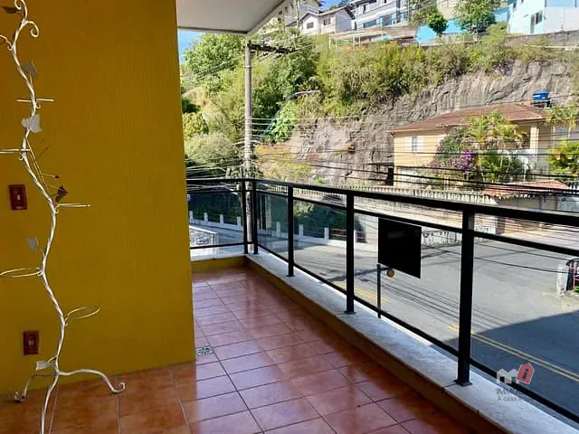 Apartamento 3 quartos e 3 banheiros, à venda, no bairro Saldanha Marinho em Petrópolis