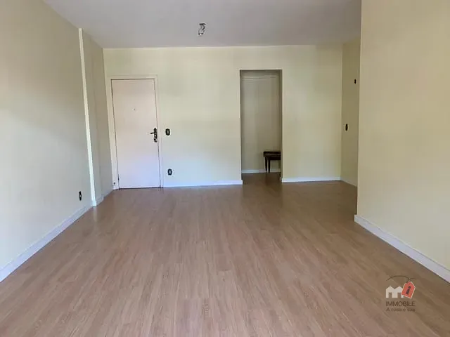 Apartamento 3 quartos e 3 banheiros, à venda, no bairro Saldanha Marinho em Petrópolis