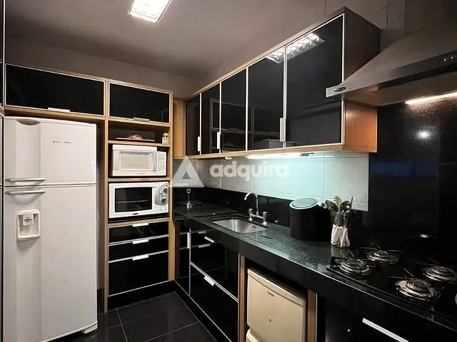 Apartamento 3 quartos e 4 banheiros, para alugar, no bairro Estrela em Ponta Grossa