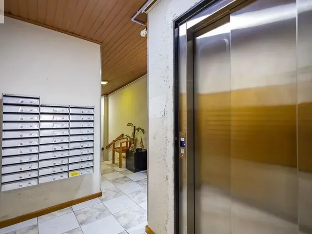 Apartamento 1 quarto e 1 banheiro, à venda, no bairro Centro em Curitiba