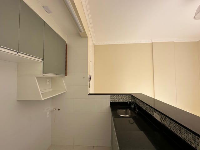 Apartamento 1 quarto e 1 banheiro, para alugar, no bairro Centro em Petrópolis
